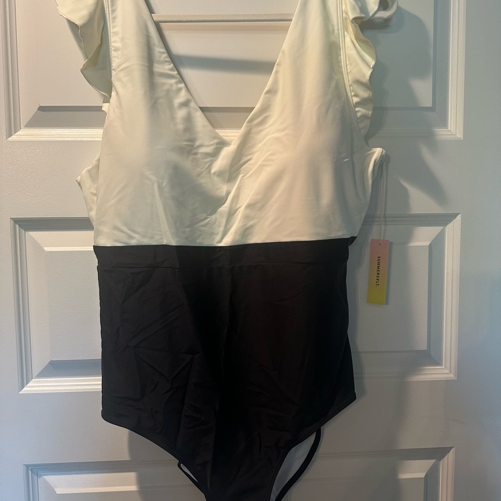 Summersalt swimsuit NWT
